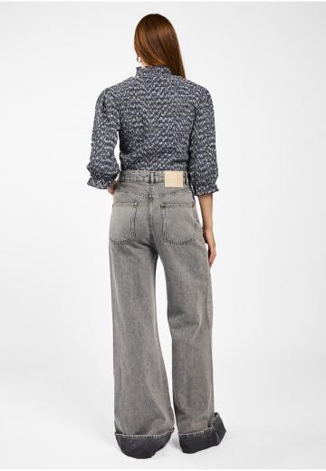 Свободные джинсы