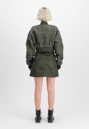 Куртка с накладнымит карманами