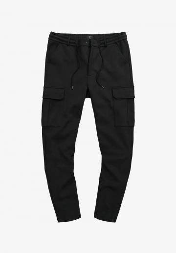 Брюки с накладными карманами