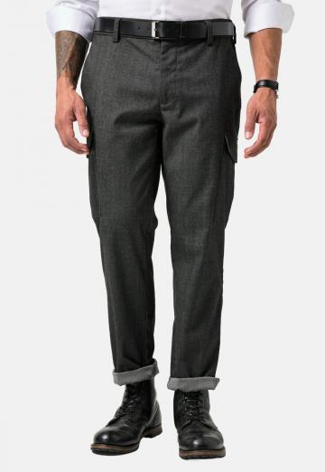 Брюки с накладными карманами