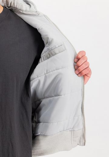 Куртка бомбер