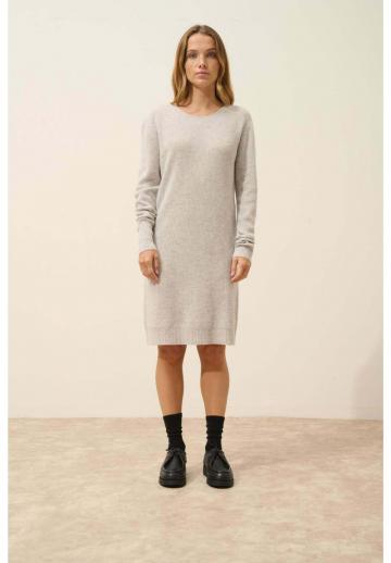 Вязаное платье