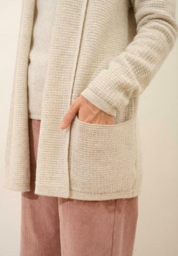 Длинный жилет