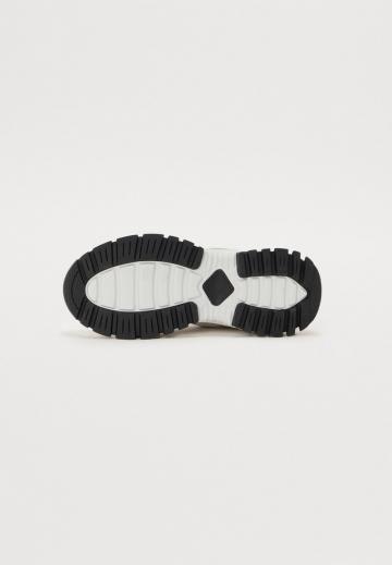 Гандбольные кроссовки