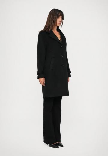 Шерстяное пальто