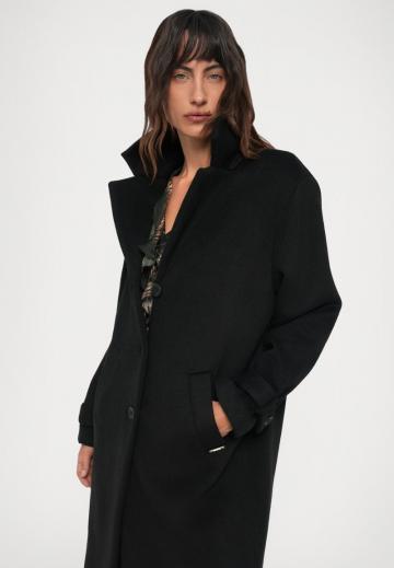 Шерстяное пальто