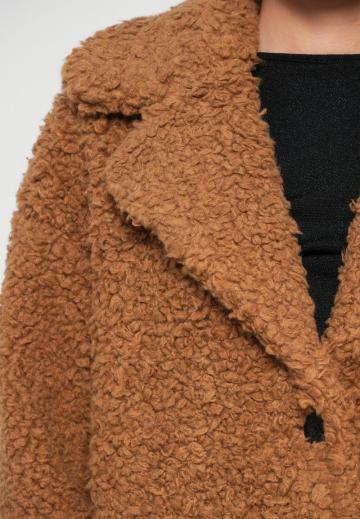 Короткое пальто