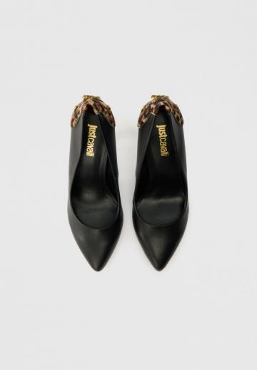 Туфли на высоком каблуке