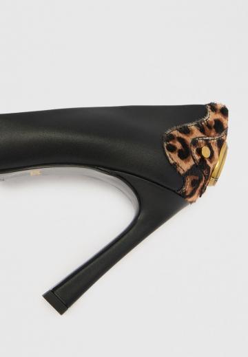 Туфли на высоком каблуке