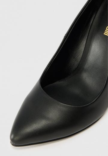 Туфли на высоком каблуке