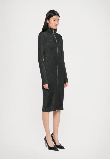 Платье футляр