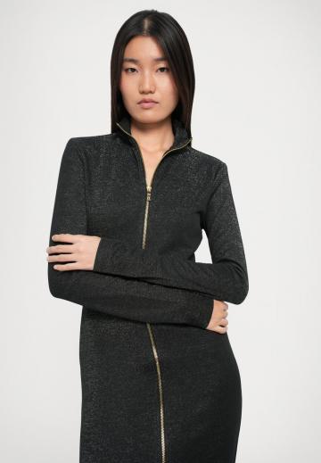 Платье футляр