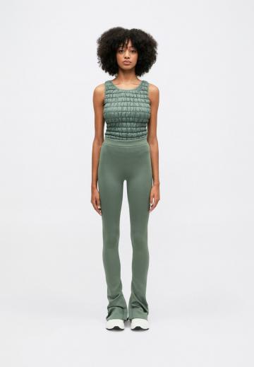 Спортивные штаны