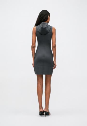 Короткое платье