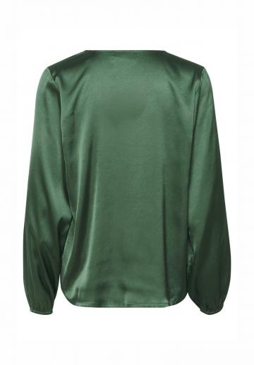 Атласная блузка