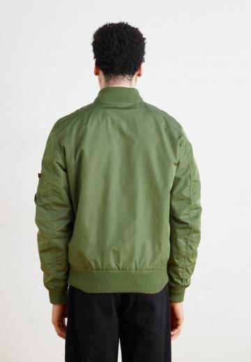 Куртка бомбер