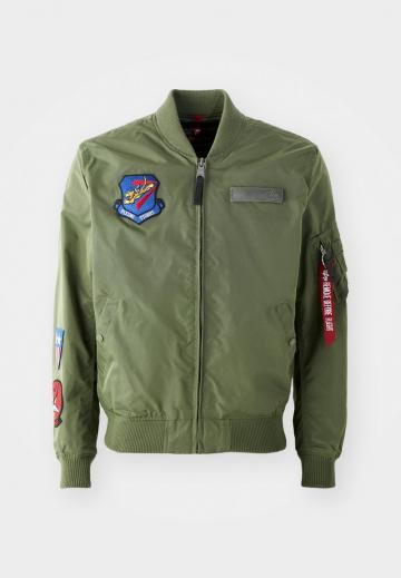 Куртка бомбер