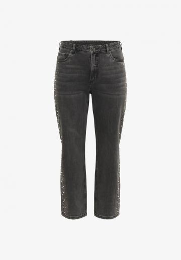 Прямые джинсы