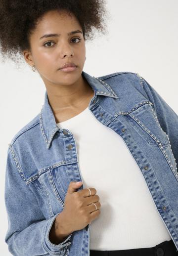 Джинсовая куртка