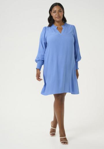 Вязаное платье