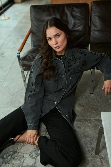 Джинсовая куртка