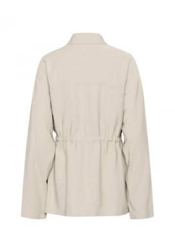 Куртка с накладнымит карманами