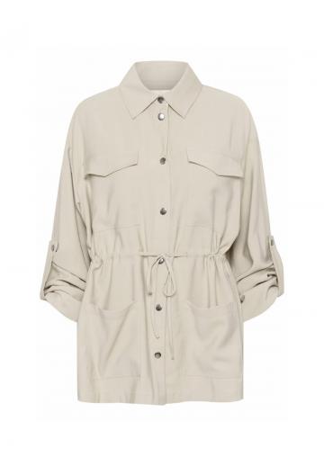 Куртка с накладнымит карманами