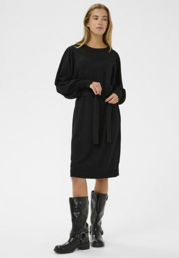 Вязаное платье