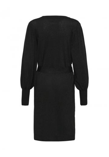 Вязаное платье