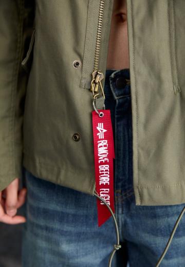 Куртка с накладнымит карманами