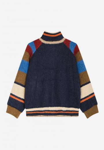 Вязаная кофта