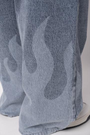 Свободные джинсы