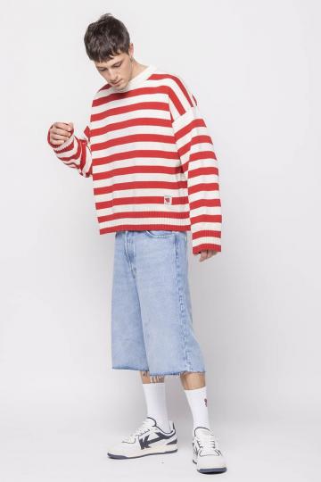 Пуловер в полоску