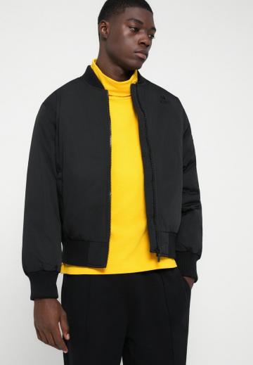 Куртка бомбер