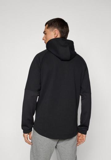 Спортивная кофта