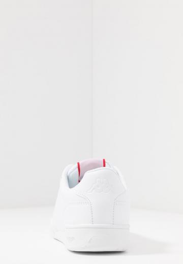 Тренировочные кроссовки