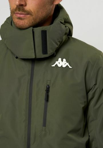 Сноубордическая куртка