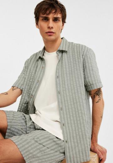 Рубашка с коротким рукавом