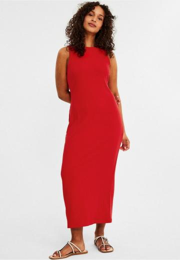 Вязаное платье