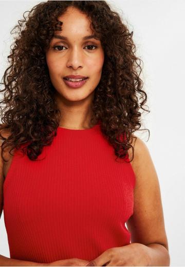 Вязаное платье