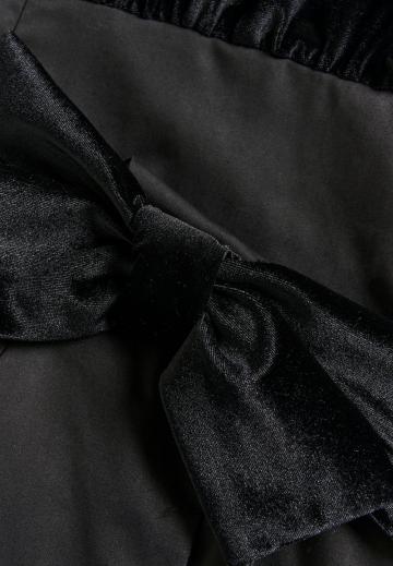 Блузка без рукавов