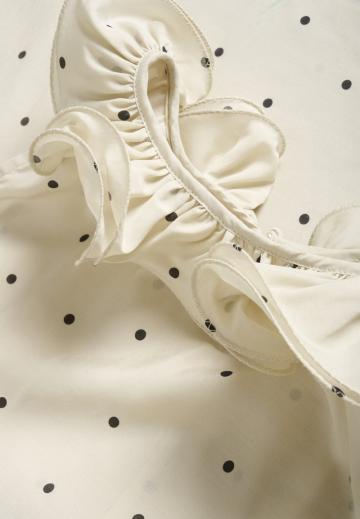 Блузка без рукавов