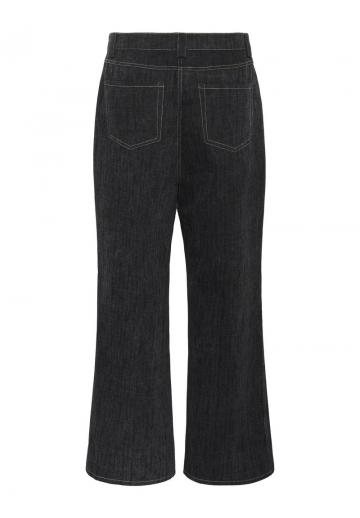 Клешеные джинсы