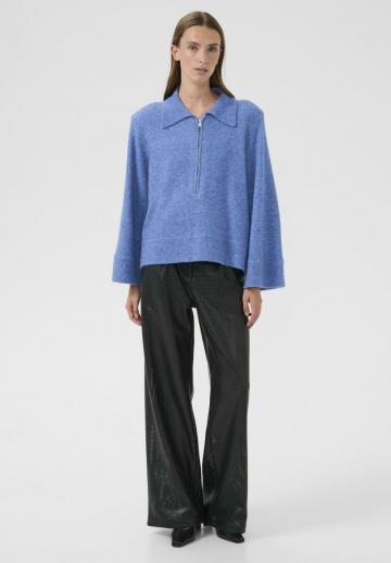 Пуловер с вырезом V