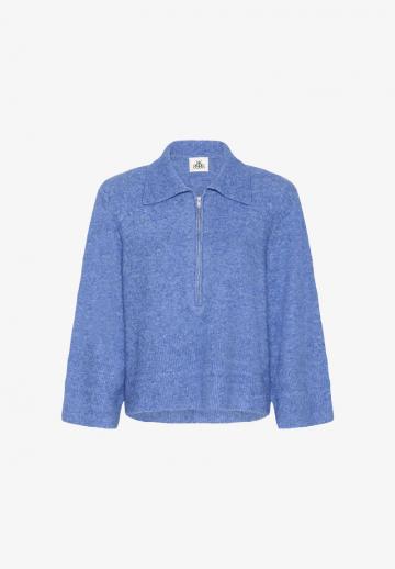 Пуловер с вырезом V