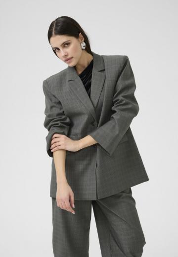 Длинный блейзер