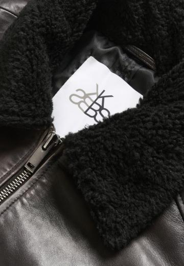 Кожаная куртка