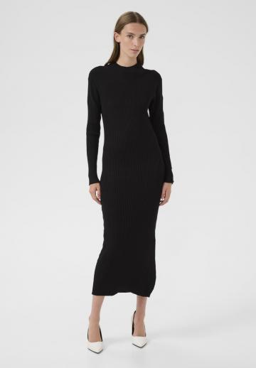 Платье футляр