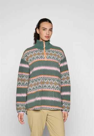 Спортивная толстовка