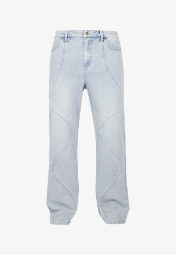 Прямые джинсы